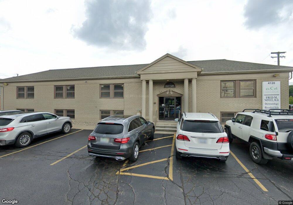 4120 W Maple Rd, Bloomfield Hills, MI 48301 - photo 1