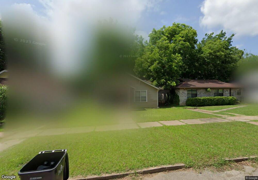 1118 W Woodard St, Denison, TX 75020 - photo 1