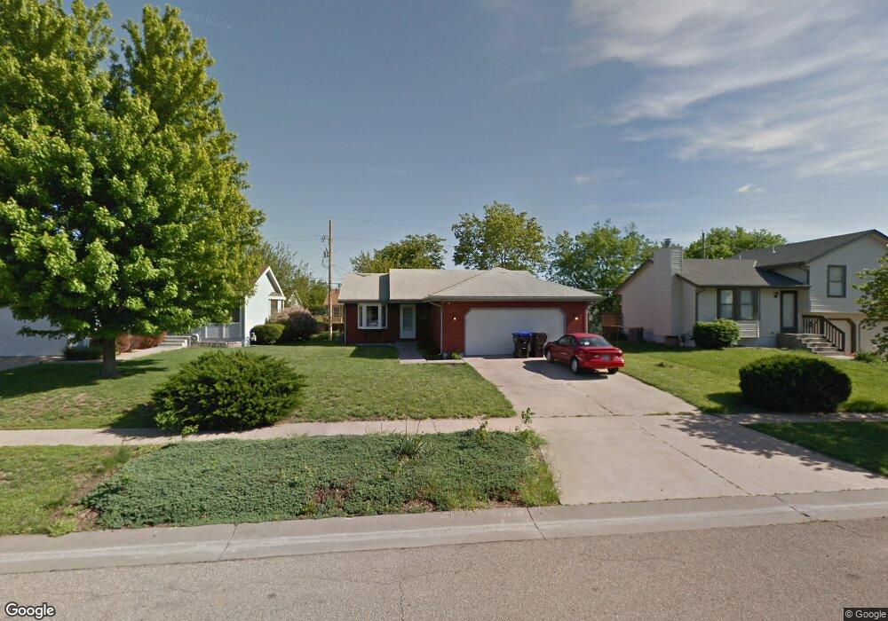 7218 SW 25th St, Topeka, KS 66614 - photo 1