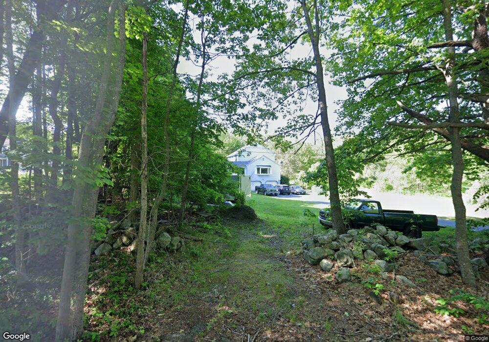 30 Rowell Rd, Sandown, NH 03873 - photo 1