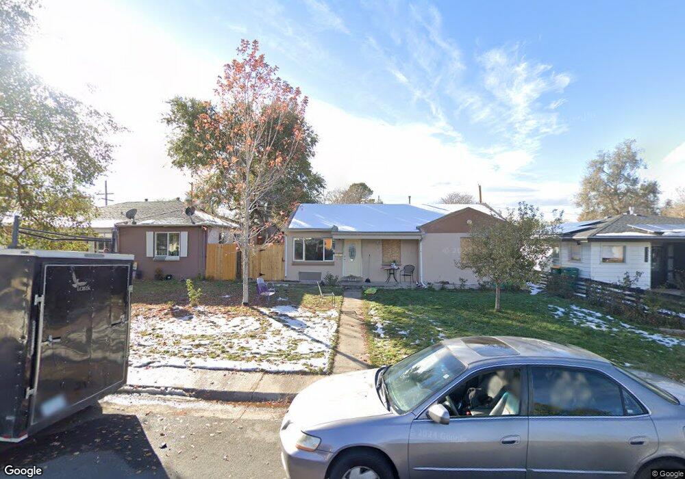 2217 Geneva St, Aurora, CO 80010 - photo 1