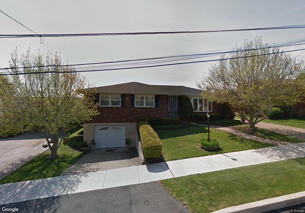 55 Sunrise Dr, Wilkes Barre, PA 18705 - photo 1