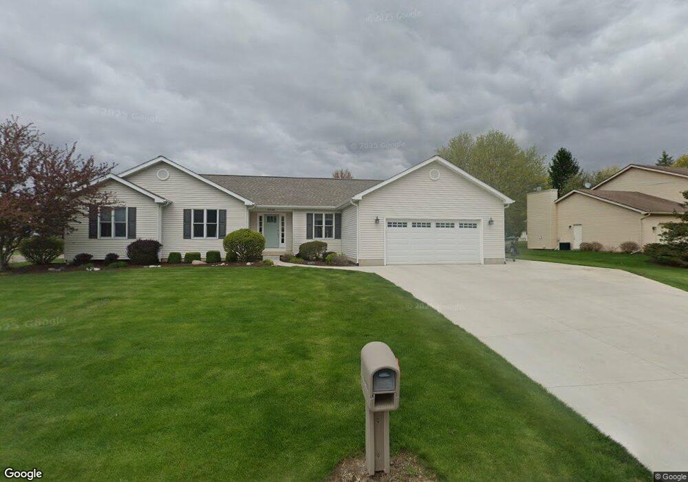6426 Willow Bend Dr, Lansing, MI 48917 - photo 1