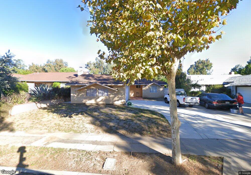 22107 Dumetz Rd, Woodland Hills, CA 91364 - photo 1