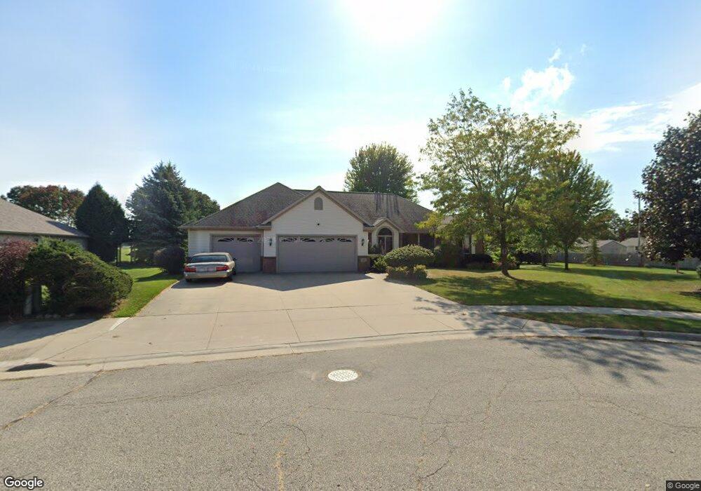 122 Hidden Ridges Cir, Combined Locks, WI 54113 - photo 1