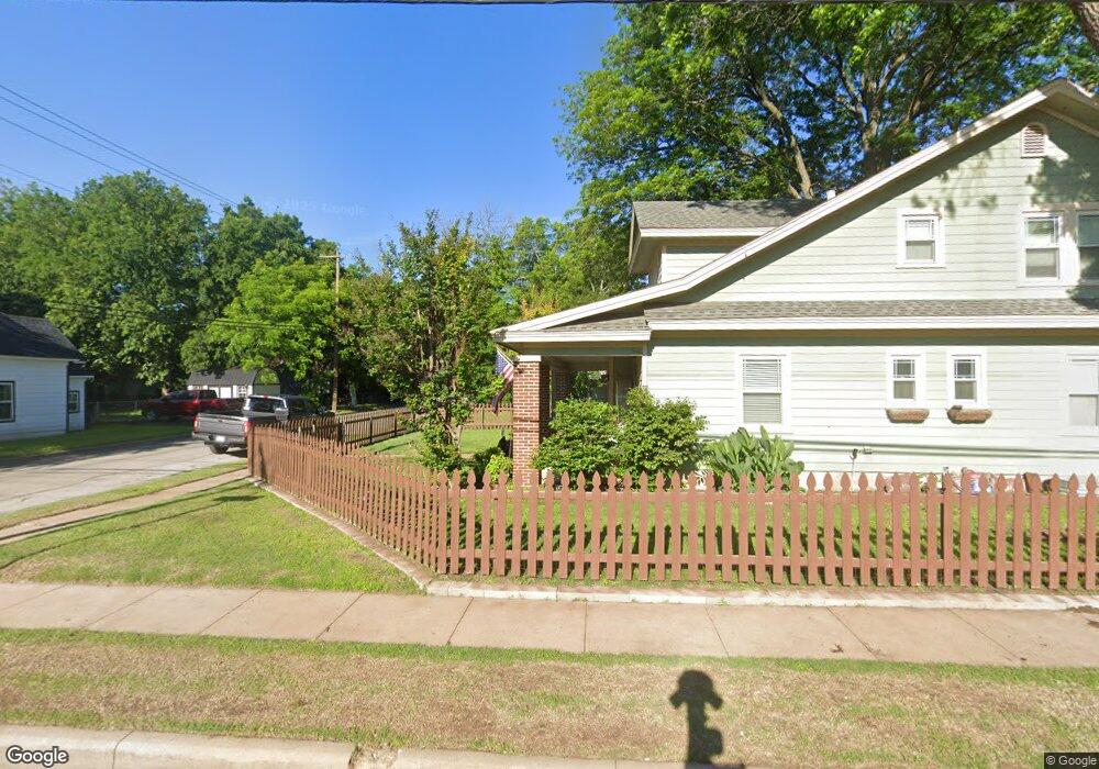 202 W Wilson St, Cleburne, TX 76033 - photo 1