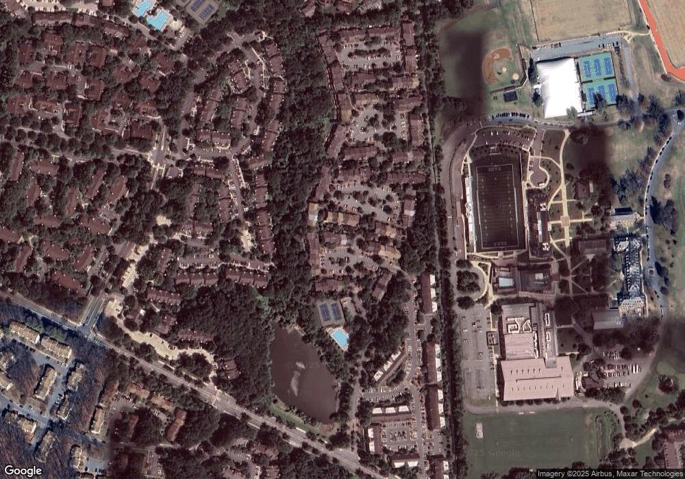 10742 Brewer House Rd, Rockville, MD 20852 - photo 1