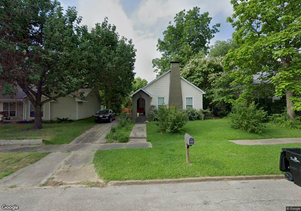 922 W Bond St, Denison, TX 75020 - photo 1