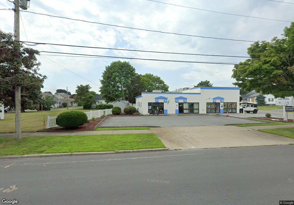 381 Rockdale Ave unit 1-3, New Bedford, MA 02740 - photo 1