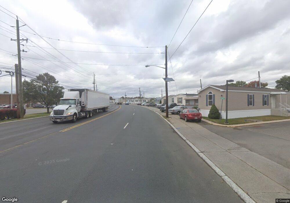 1501 Roosevelt Ave unit D-7, Carteret, NJ 07008 - photo 1