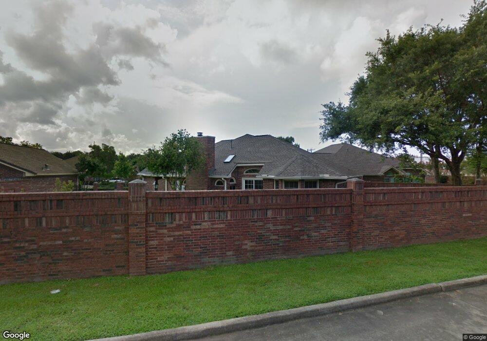 310 Pine Creek Dr, Friendswood, TX 77546 - photo 1