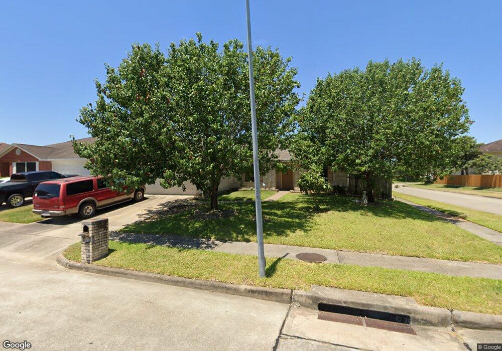 11002 Linden Gate Dr, Houston, TX 77075 - photo 1
