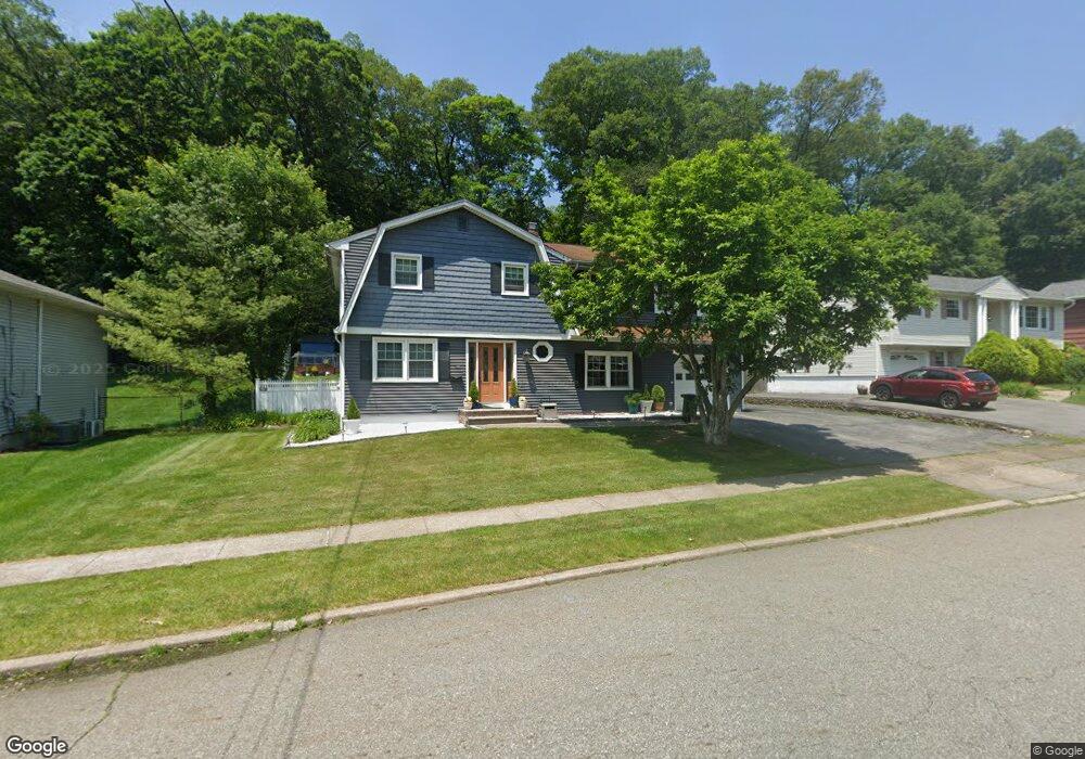 195 Reeve Ave, Bloomingdale, NJ 07403 - photo 1