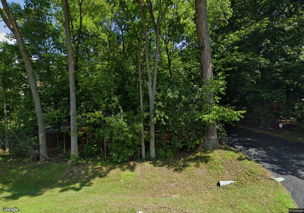 3995 Lakeland Ln, Bloomfield Hills, MI 48302 - photo 1