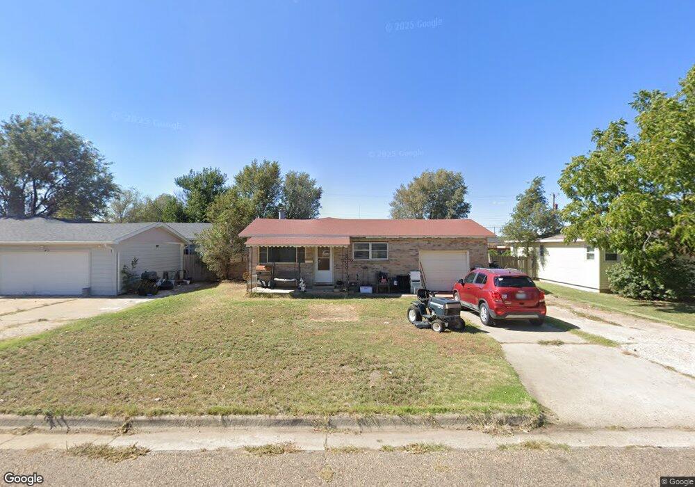 511 Cedar Ave, Dumas, TX 79029 - photo 1