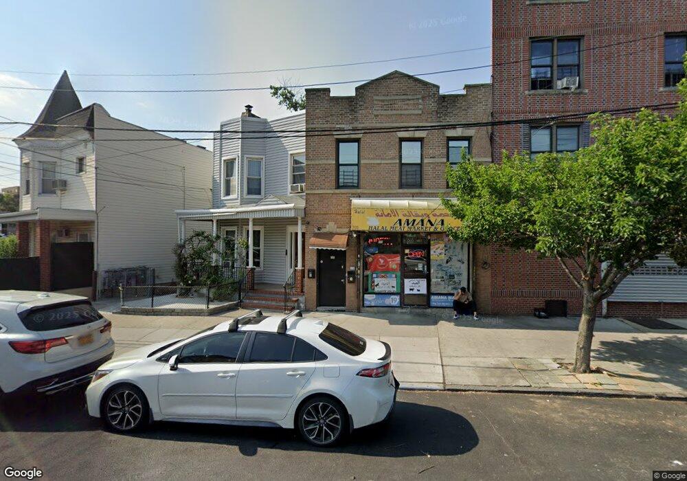 703 Rhinelander Ave unit 2, Bronx, NY 10462 - photo 1