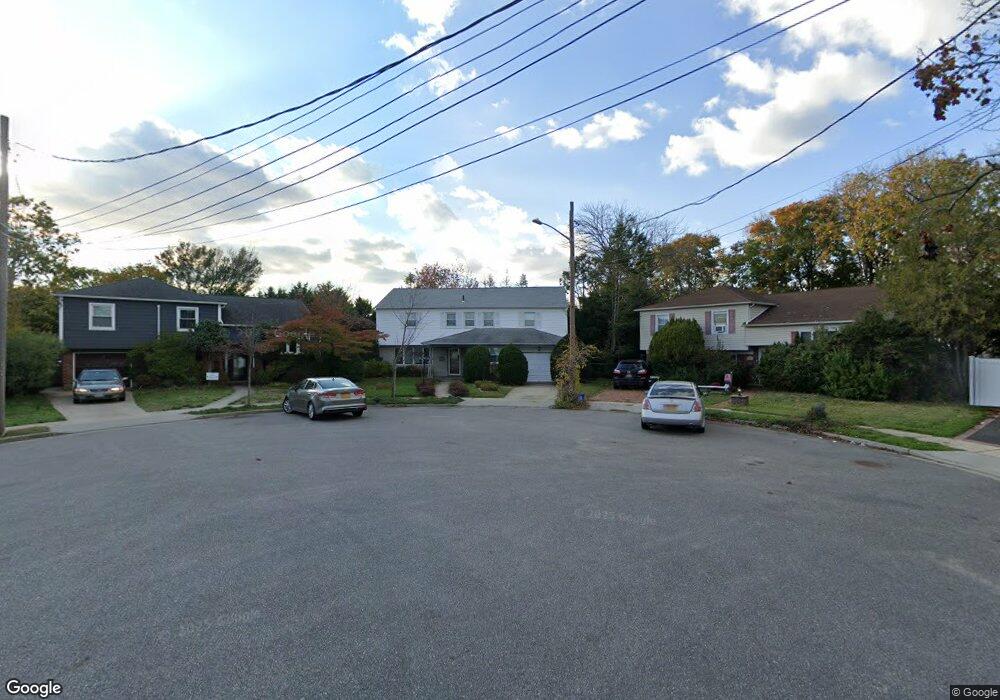 2880 Sylvan Ct, Oceanside, NY 11572 - photo 1