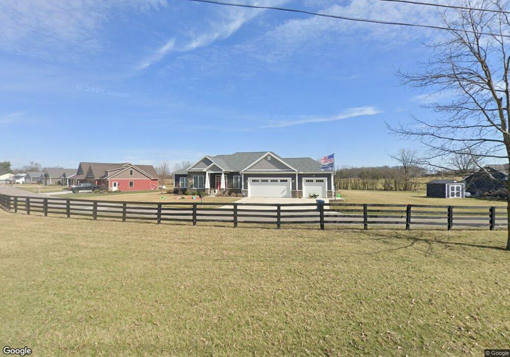 5270 Lopez Dr, Lima, OH 45807 - photo 1