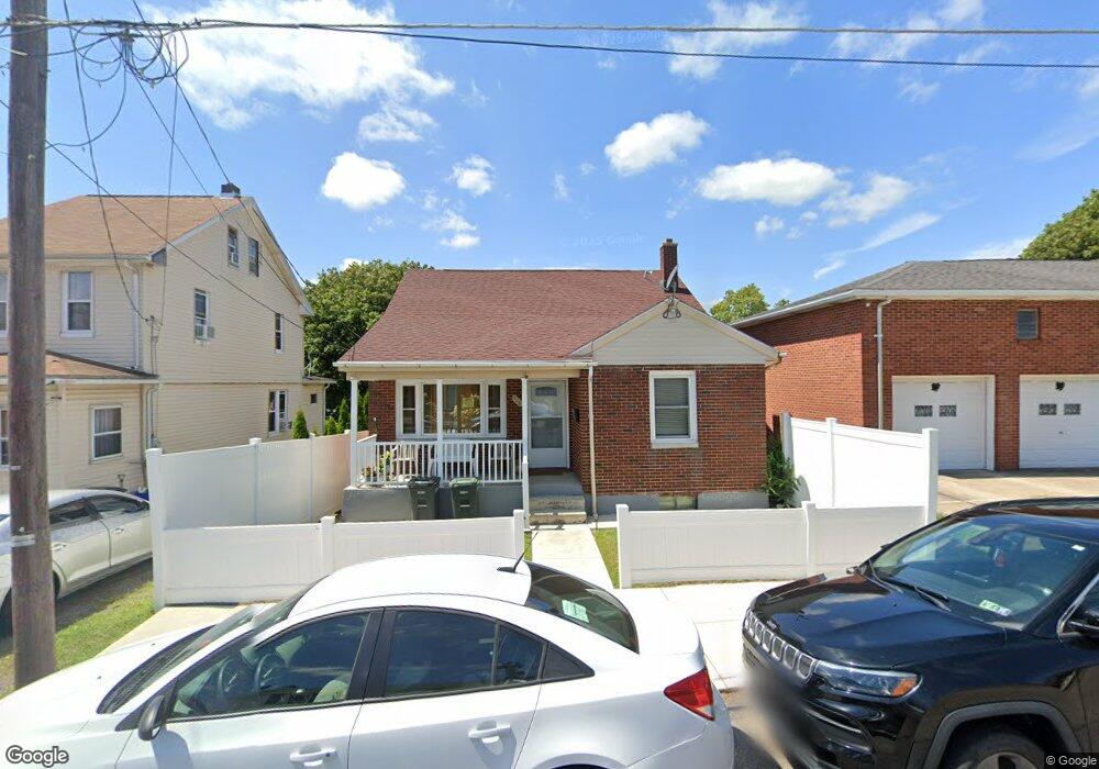 928 Grant St, Hazleton, PA 18201 - photo 1