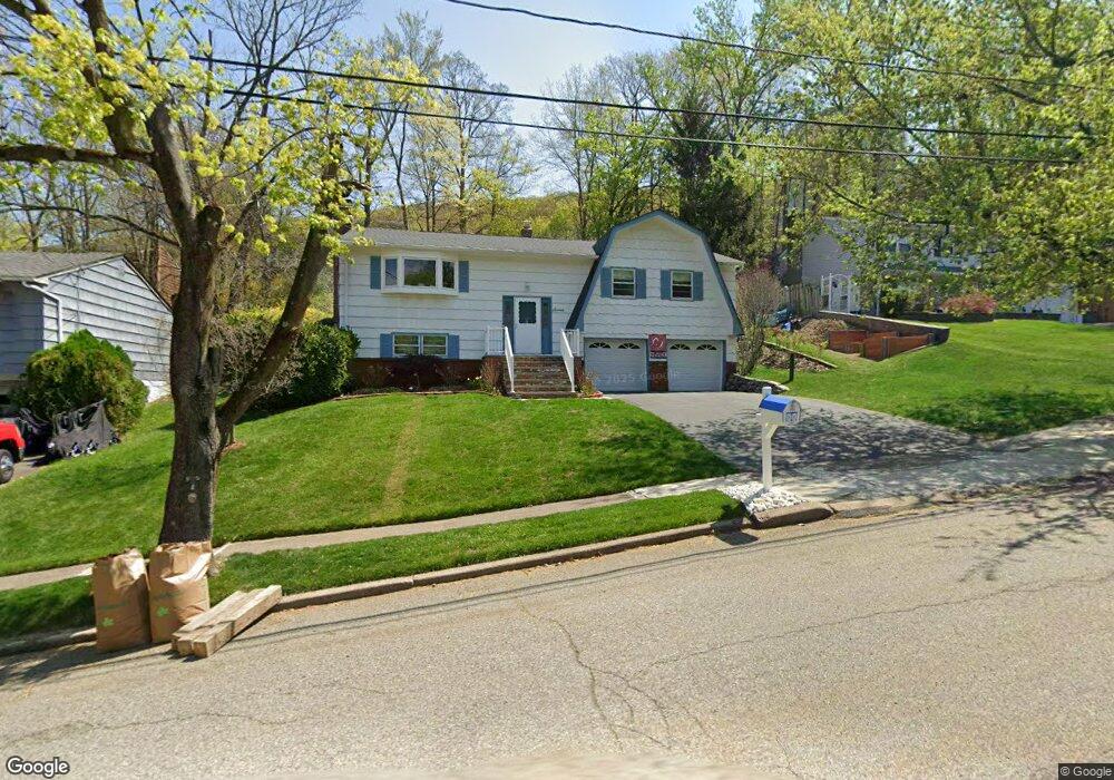 7 Bean Ct, Wanaque, NJ 07465 - photo 1