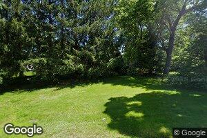 1 Carriage Dr, Old Westbury, NY 11568