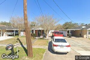 2912 Reunion Dr, Violet, LA 70092