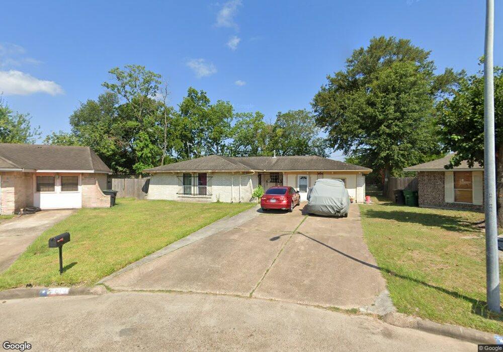 8615 Iron Liege Ct, Houston, TX 77088 - photo 1