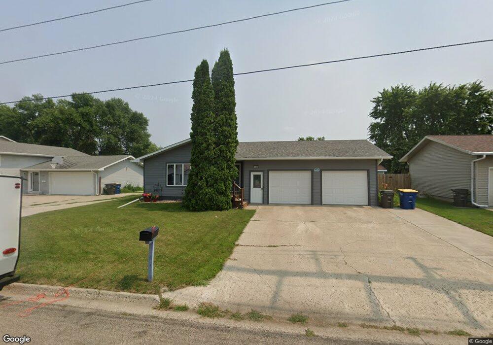 1420 7th Ave NE, Jamestown, ND 58401 - photo 1
