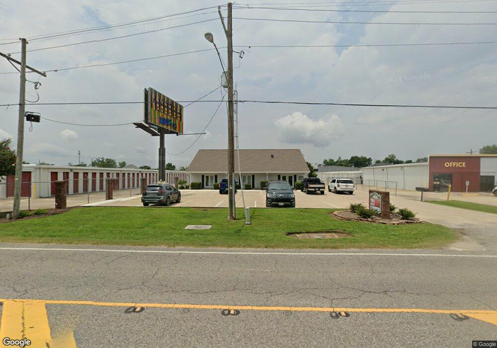 4902 Ihles Rd, Lake Charles, LA 70605 - photo 1