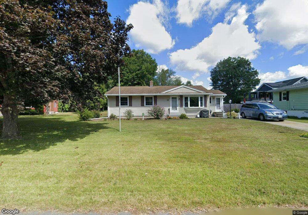 18 Cumberland Cir, Dalton, MA 01226 - photo 1