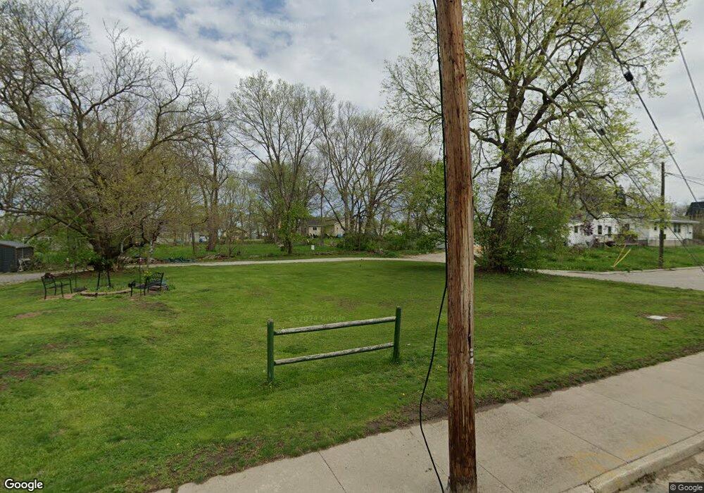 1901 Allison Ave, Des Moines, IA 50314 - photo 1