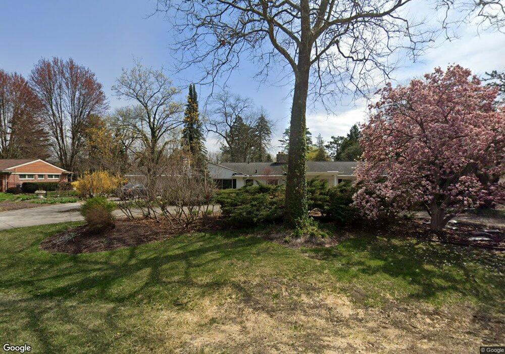 4825 Tullamore Dr, Bloomfield Hills, MI 48304 - photo 1