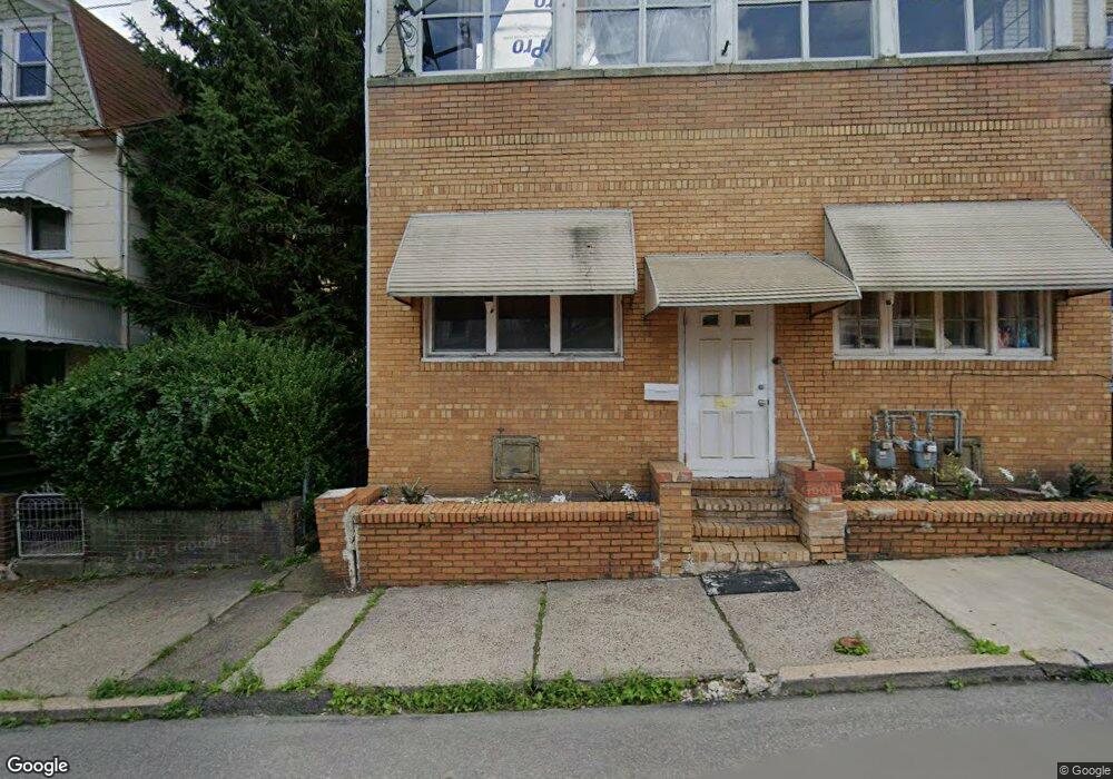 133 S Pine St, Hazleton, PA 18201 - photo 1