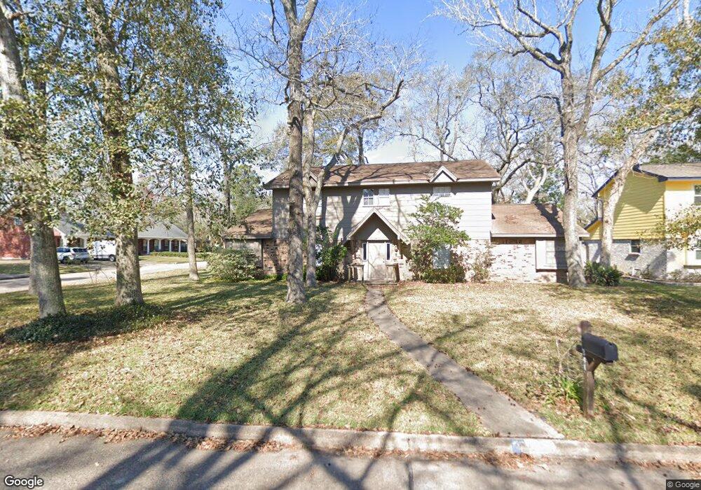 341 Saint Cloud Dr, Friendswood, TX 77546 - photo 1