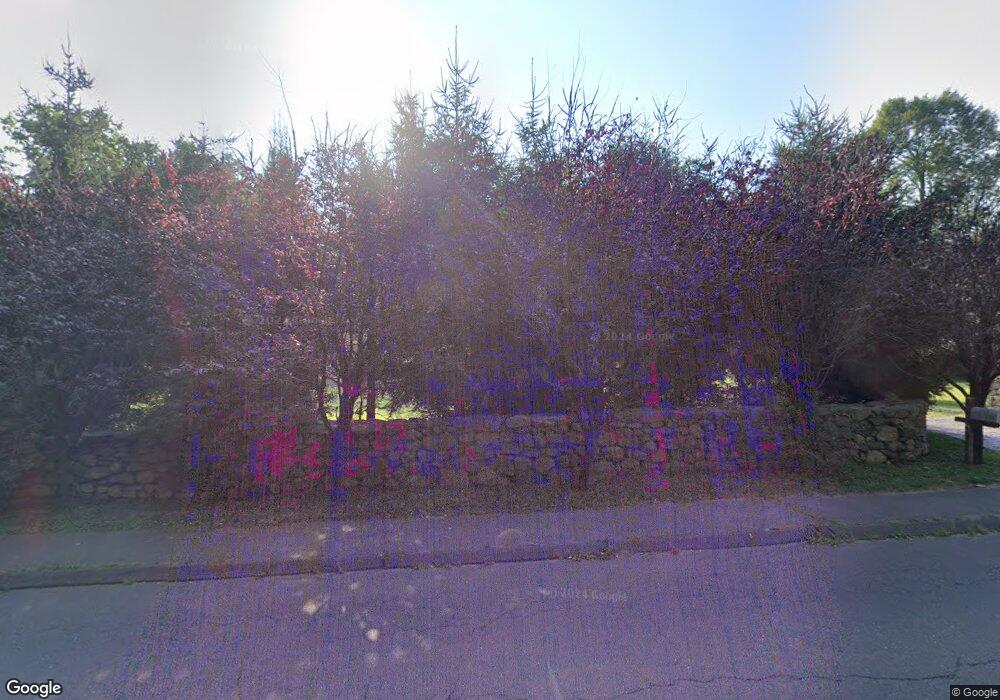 250 Hollow Tree Ridge Rd, Darien, CT 06820 - photo 1