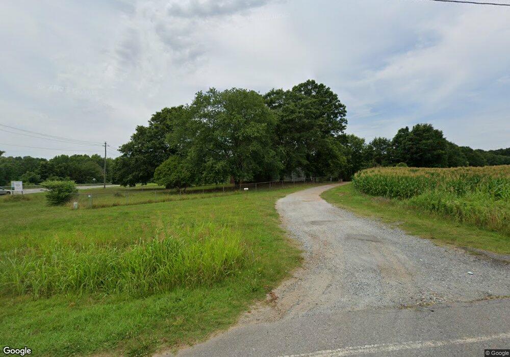 1600 Melrose Dr, Shelby, NC 28152 - photo 1