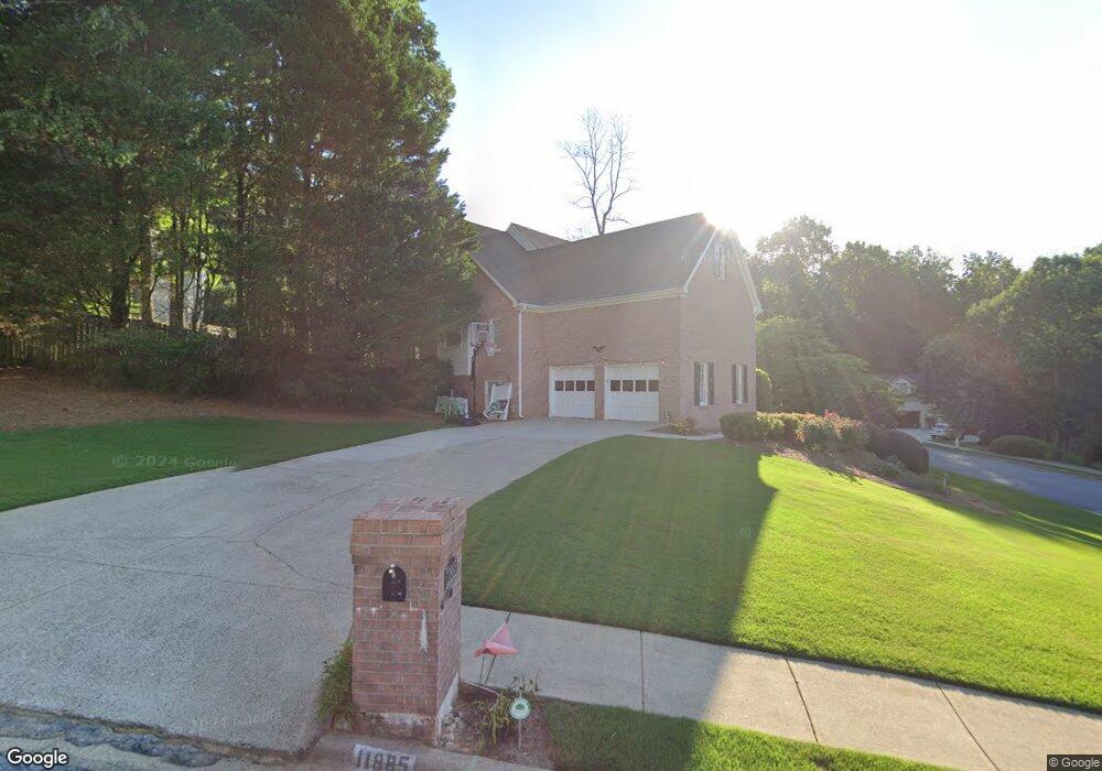 11885 Mountain Laurel Dr, Roswell, GA 30075 - photo 1