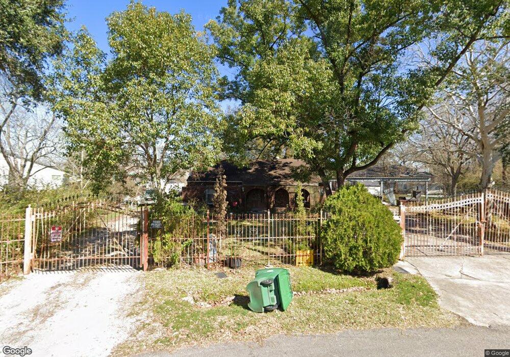 7819 Bradford St, Houston, TX 77087 - photo 1