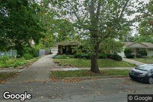 718 Carbeck Dr, Ann Arbor, MI 48103