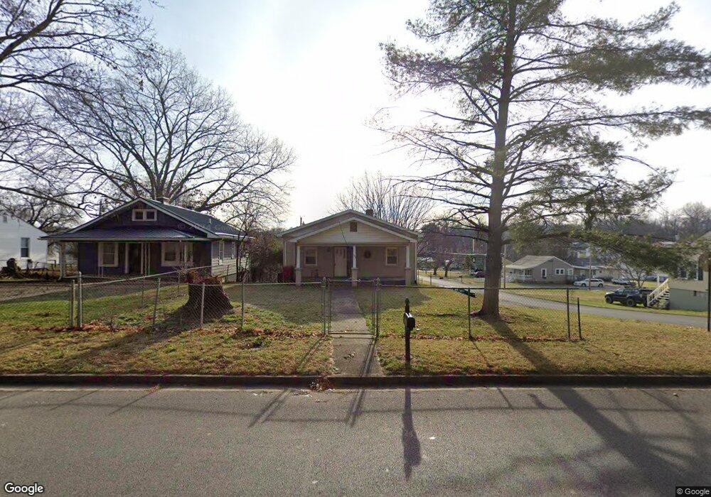 1900 E Unaka Ave, Johnson City, TN 37601 - photo 1