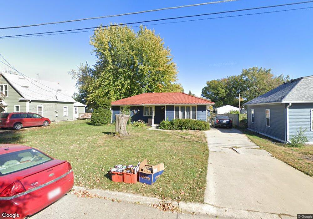 820 E 8th St N, Newton, IA 50208 - photo 1