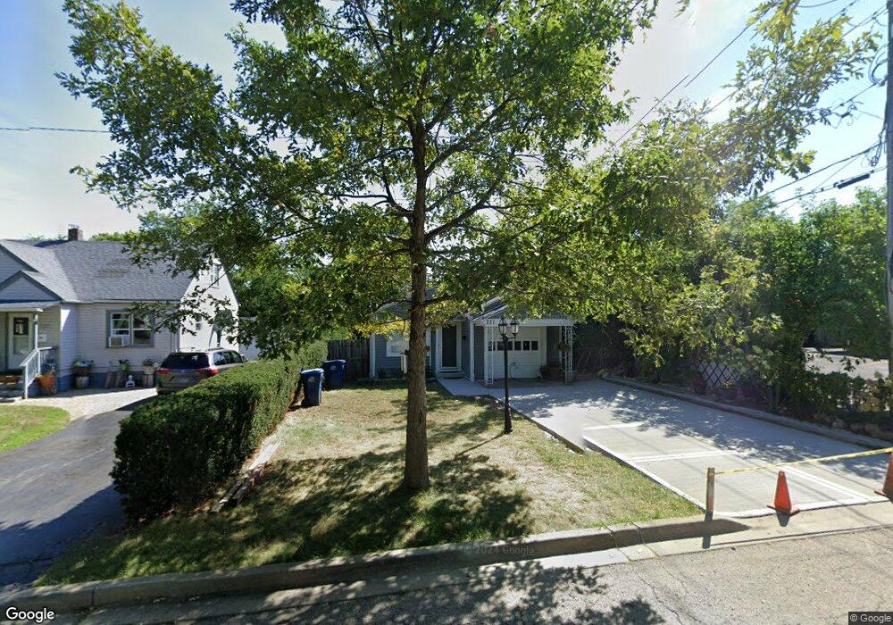 731 Flossmoor Ave, Waukegan, IL 60085 - photo 1