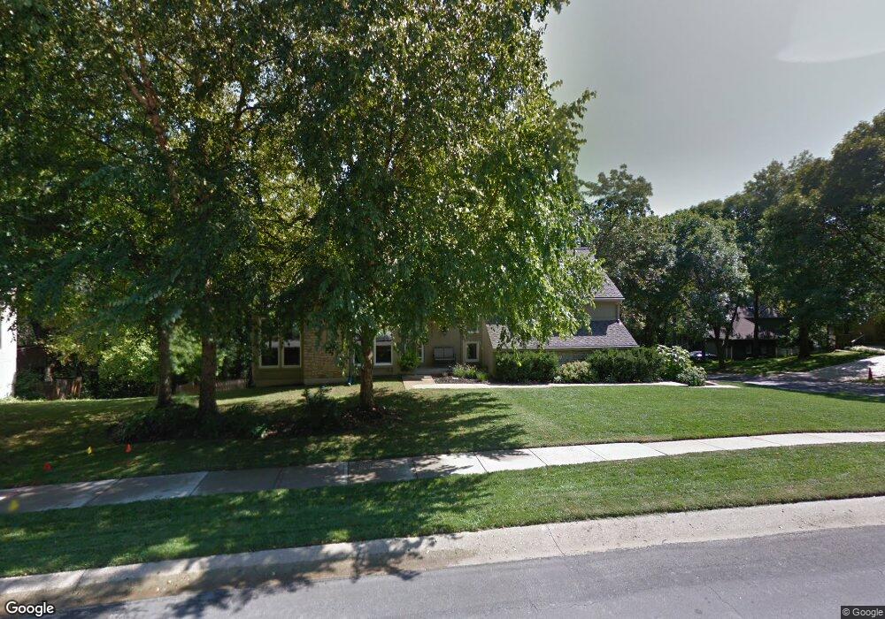 8033 Hallet St, Lenexa, KS 66215 - photo 1