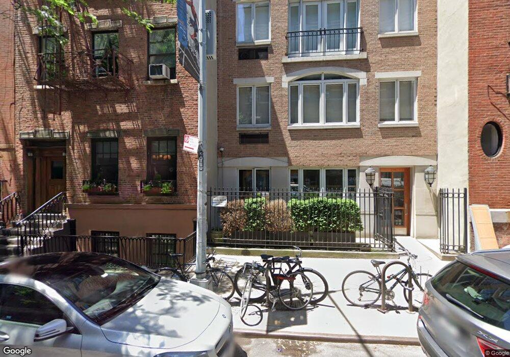 136 Sullivan St, New York, NY 10012 - photo 1