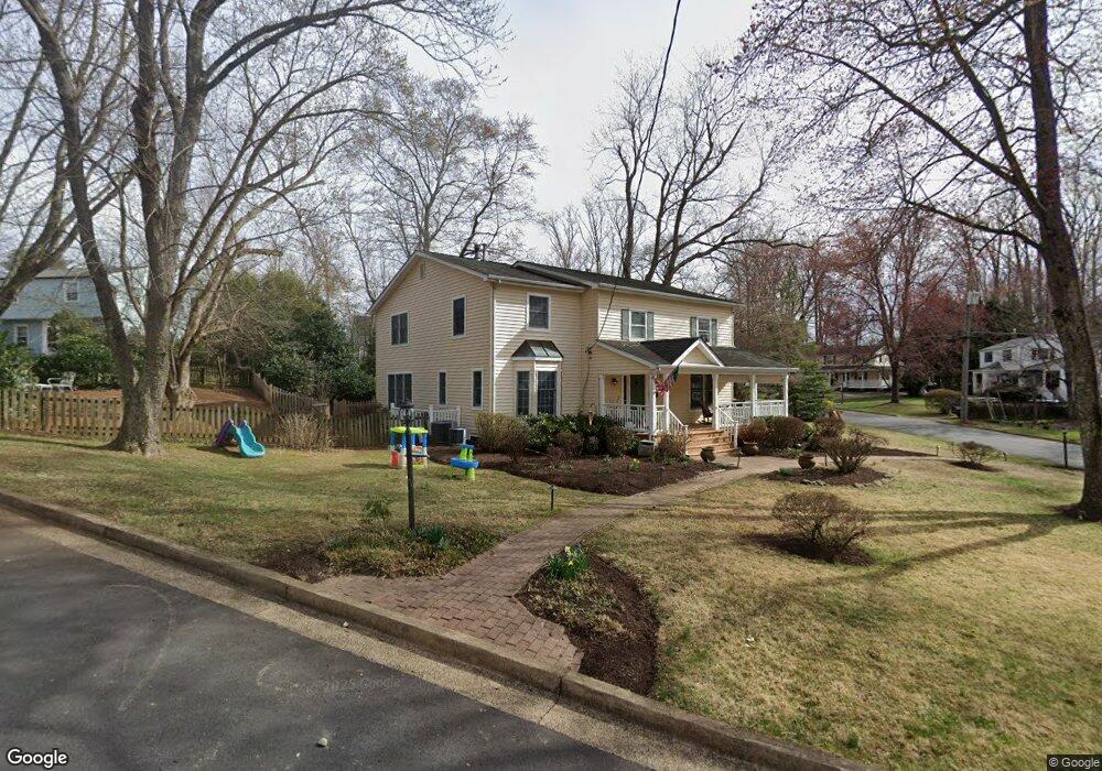 2139 Emilys Ln, Falls Church, VA 22043 - photo 1