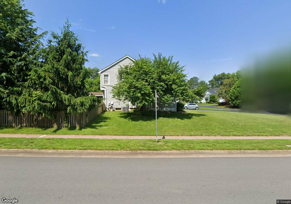 13242 Stone Heather Dr, Herndon, VA 20171 - photo 1