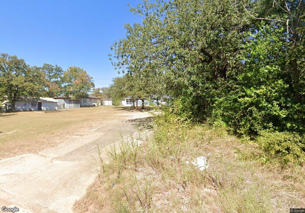 1724 Dolph St, Nacogdoches, TX 75964 - photo 1