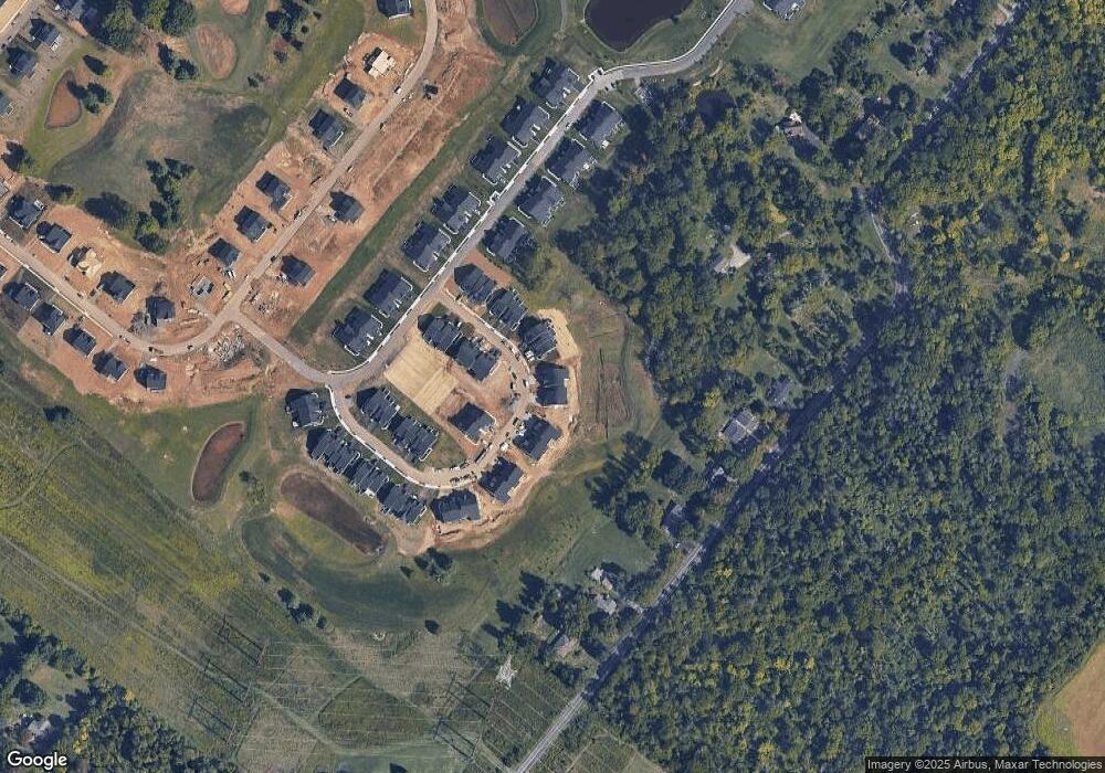 21 Tamarack Cir, Norristown, PA 19403 - photo 1