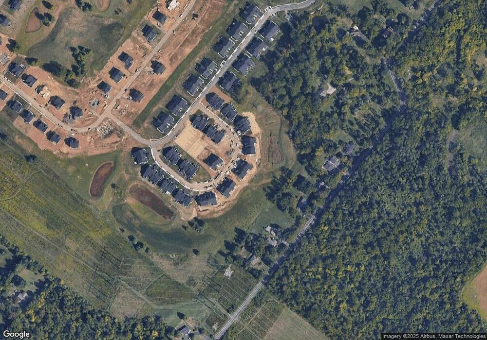 29 Tamarack Cir, Norristown, PA 19403 - photo 1