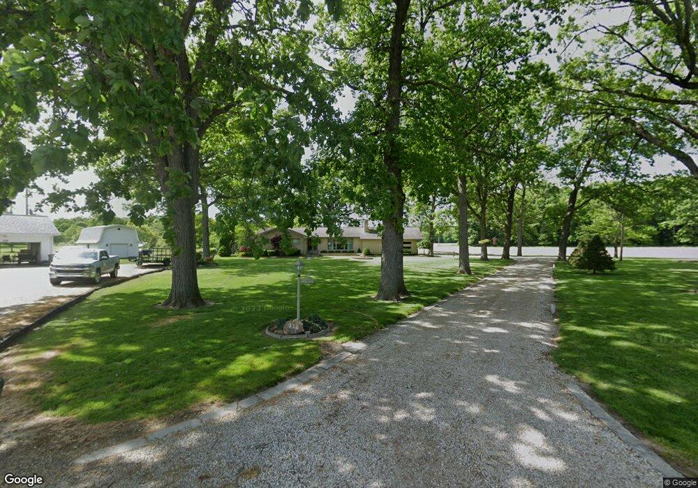 326 Earle Dr, Carleton, MI 48117 - photo 1